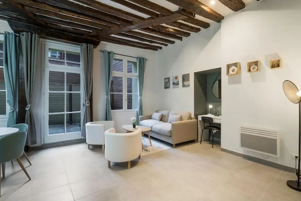 4pers With Terrace#la Sorbonne#pantheon Apartment *